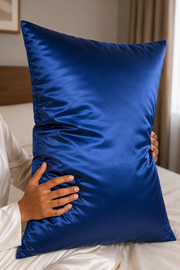 Set Nuit Lunoria – Bonnet, masque & taie d’oreiller – 100 % soie de mûrier – Bleu